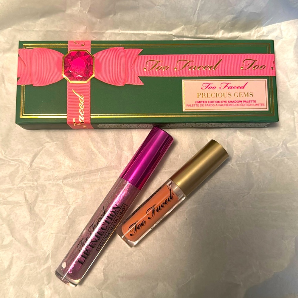 Too Faced Bundle Shadow & 2 Lippie